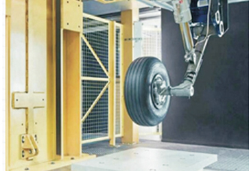 HUATRAN三分量測力平臺應(yīng)用于飛機(jī)起落架落震試驗(yàn)